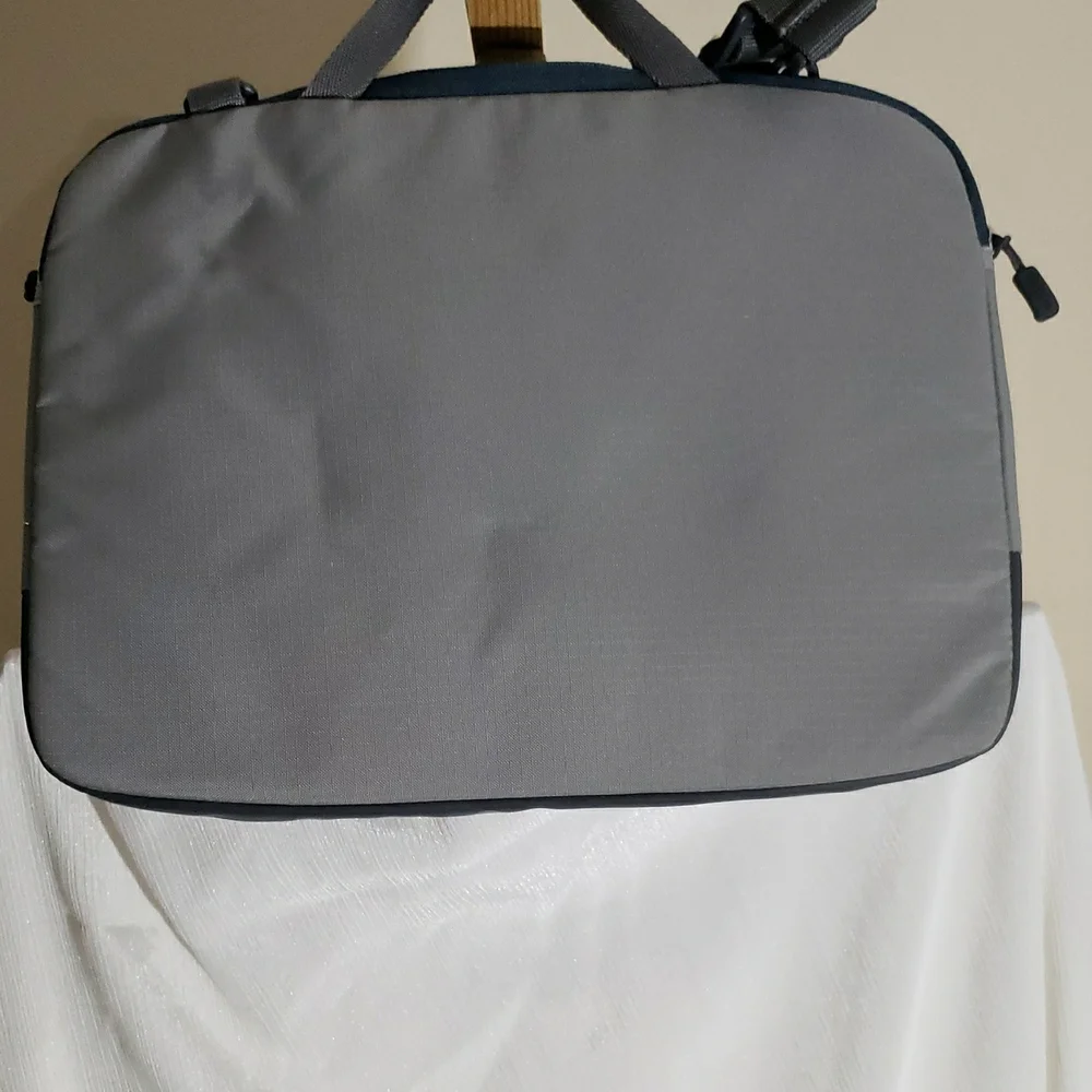 Targus Gray and Black Men's Laptop Bag